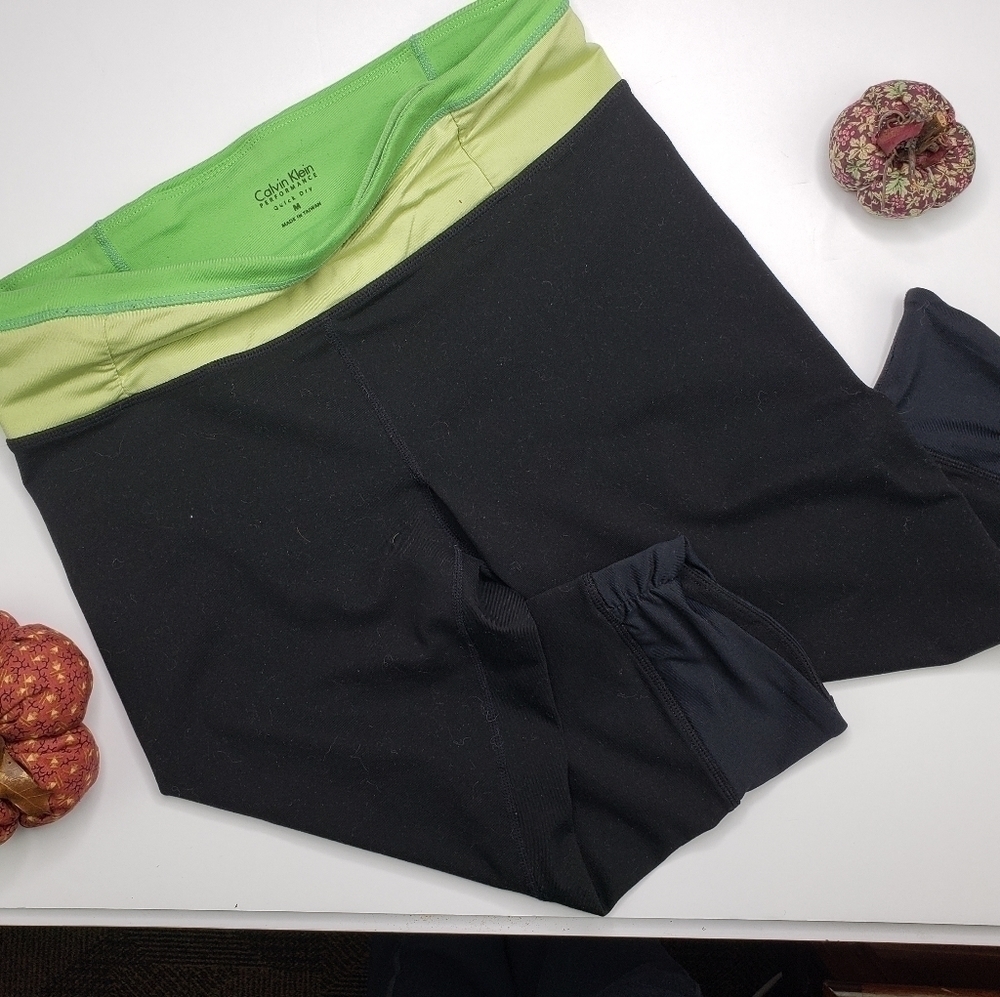 Calvin Klein Performance Capri Leggings Size Medium